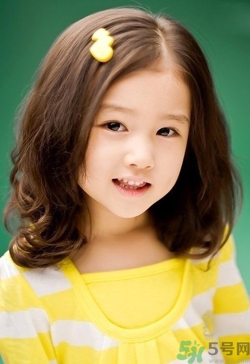 皮膚暗黃是缺水嗎？肌膚補(bǔ)水怎么補(bǔ)？