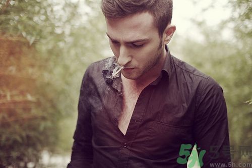 讓妻子最易出軌8種男人你知道？女人要擦亮眼睛！