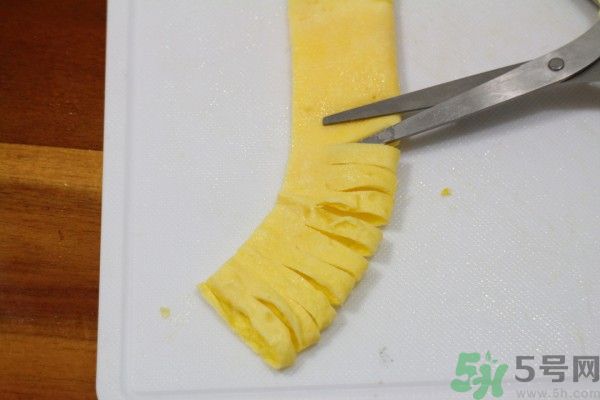 蘆筍開花了還可以吃嗎？蘆筍尾部開花能吃嗎？