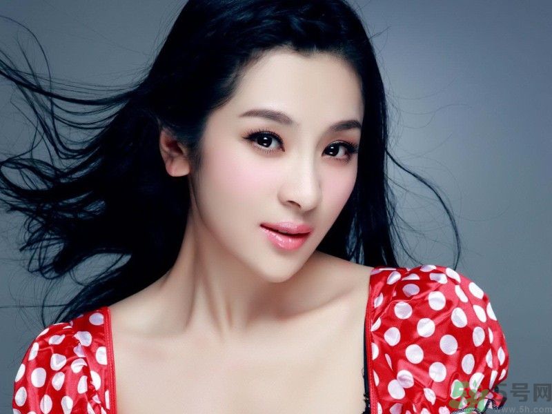 女生手腳冰涼是什么原因？手腳冰涼怎么調(diào)理？