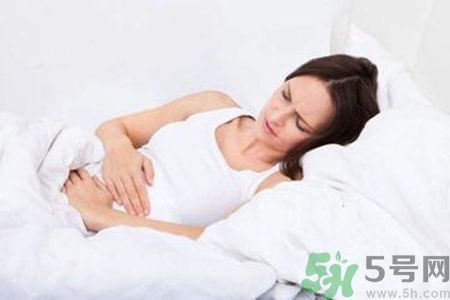 月經(jīng)顏色發(fā)黑是怎么回事？月經(jīng)顏色發(fā)黑怎么辦？