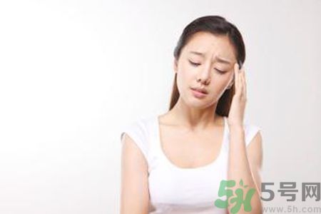 月經(jīng)顏色發(fā)黑是怎么回事？月經(jīng)顏色發(fā)黑怎么辦？