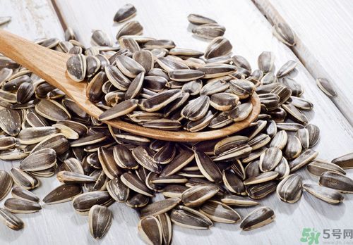 高血脂可以吃花生嗎？高血脂可以吃瓜子嗎？