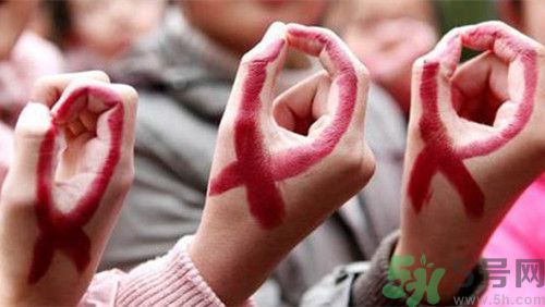 艾滋病初期癥狀有哪些?艾滋病初期能治好嗎 艾滋病初期癥狀有哪些?艾滋病初期能治好嗎