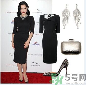 長(zhǎng)得胖女生怎么穿衣服顯瘦？胖女孩穿什么褲子好？