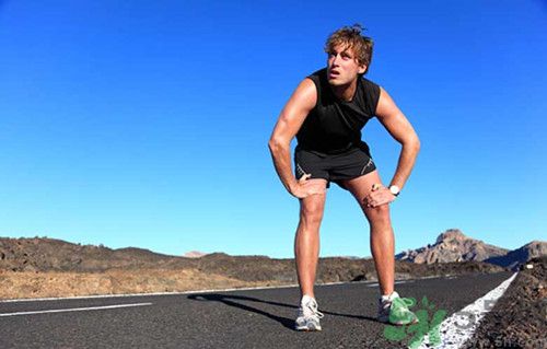 女子半小時(shí)內(nèi)做100俯臥撐致腎衰竭 運(yùn)動(dòng)過(guò)量會(huì)腎衰竭嗎? 女子半小時(shí)內(nèi)做100俯臥撐致腎衰竭 運(yùn)動(dòng)過(guò)量會(huì)腎衰竭嗎?