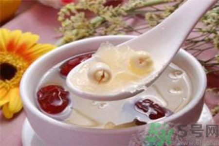 補(bǔ)血的湯有哪些？補(bǔ)血的湯怎么做？