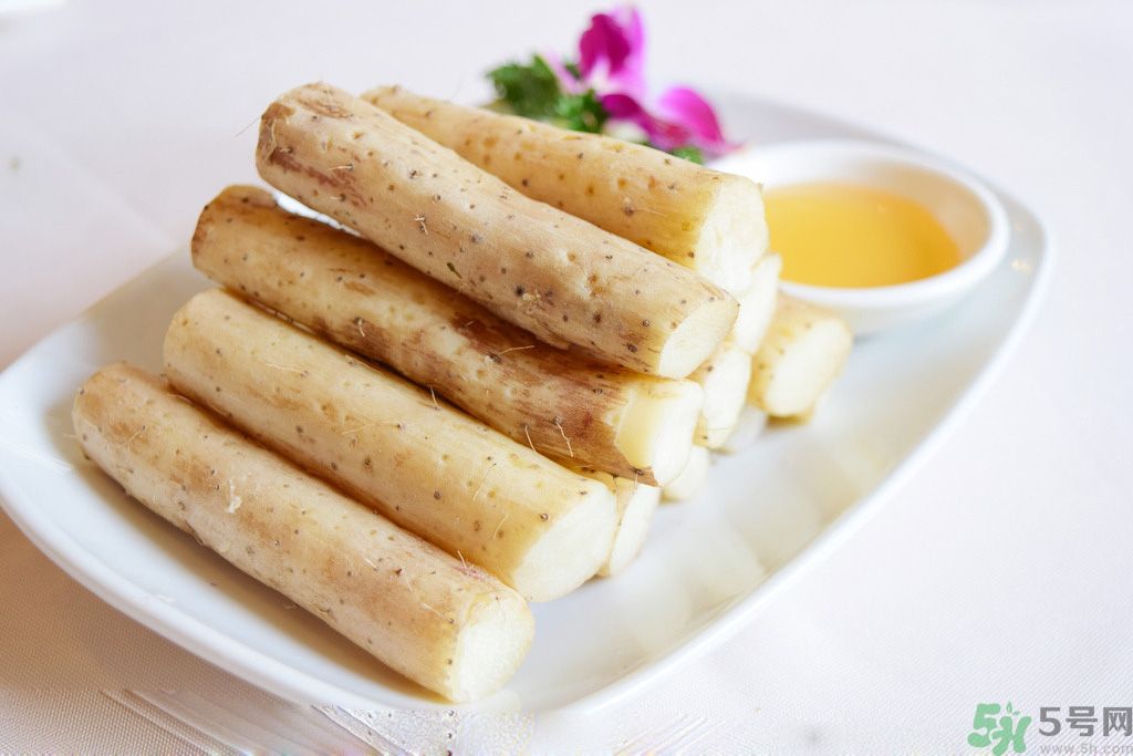 春季咳嗽怎么辦？春季咳嗽吃什么好？