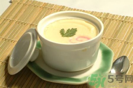 春季咳嗽怎么辦？春季咳嗽吃什么好？