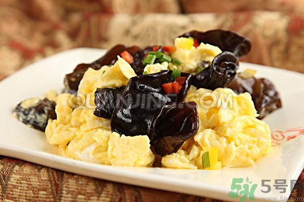 黑木耳炒雞蛋怎么做？黑木耳炒雞蛋怎么做最好吃？