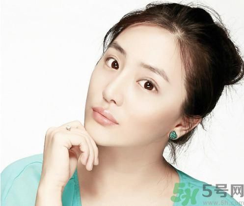 白糖洗臉可以收縮毛孔嗎？怎么洗臉收縮毛孔？