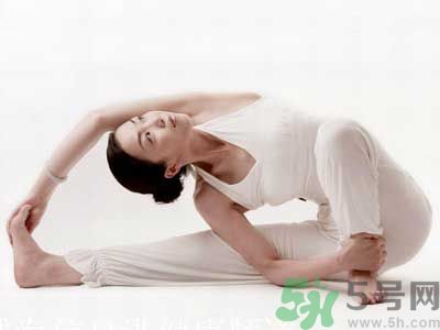 哪些瑜伽動作可以瘦腰？瘦腰的瑜伽動作有哪些？