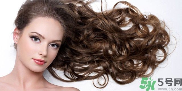 護發(fā)小妙招有哪些？怎么養(yǎng)頭發(fā)會黑亮？