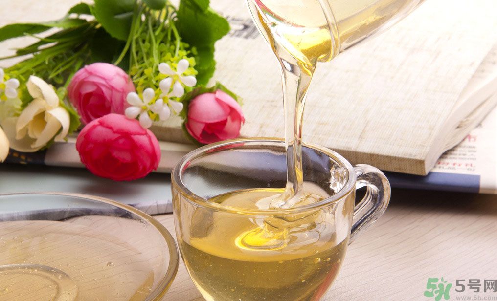 胃潰瘍可以喝蜂蜜嗎？服用蜂蜜要注意什么？