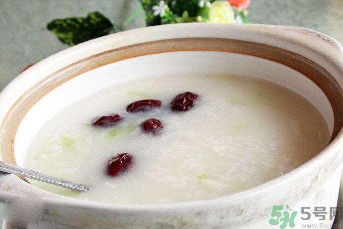 胃潰瘍吃什么好？胃潰瘍怎么辦？