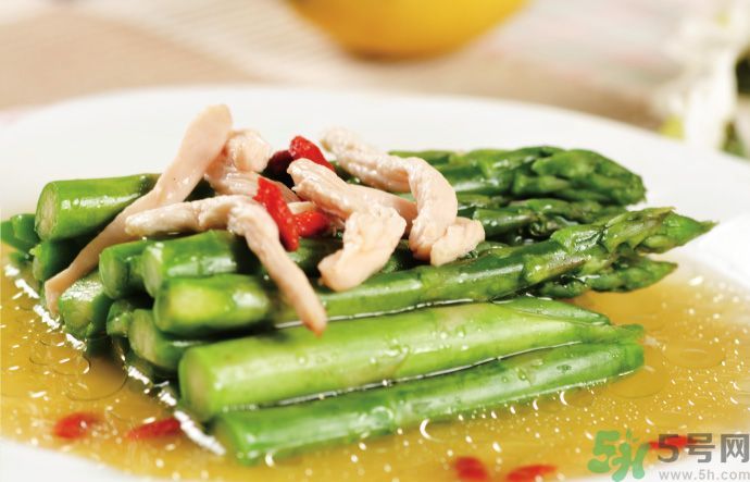 蘆筍可以炒雞肉嗎？蘆筍炒雞肉怎么吃？