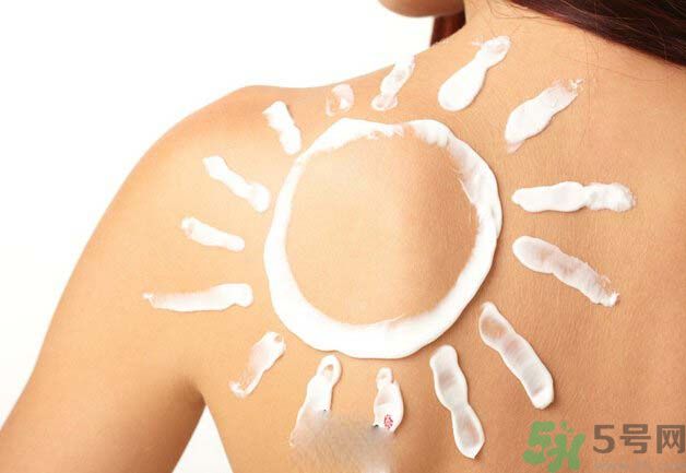 曬傷可以敷面膜嗎？曬傷后怎么修復？