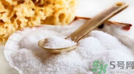 嬰幼兒吃假鹽會(huì)影響智力嗎?寶寶吃假鹽有什么危害?.jpg 嬰幼兒吃假鹽會(huì)影響智力嗎?寶寶吃假鹽有什么危害?.jpg