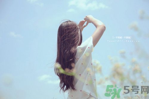 90后女孩癱瘓后出版25萬(wàn)字 女人要怎樣生活最好？