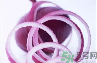 洋蔥可以和魚一起吃嗎？洋蔥不可以和什么一起吃？