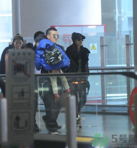 黃圣依和楊子離婚了嗎？黃圣依和楊子什么關(guān)系？