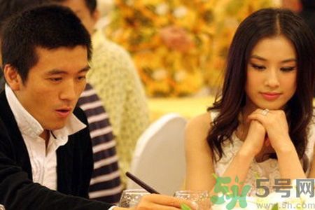 黃圣依和楊子離婚了嗎？黃圣依和楊子什么關(guān)系？