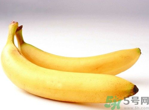 香蕉皮是青的可以吃嗎？吃香蕉要注意什么？