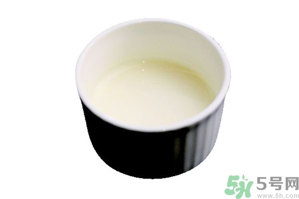 牛奶過期了還能怎么利用？牛奶能去魚腥味嗎？