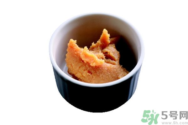 牛奶過期了還能怎么利用？牛奶能去魚腥味嗎？