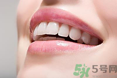 唇色發(fā)白是怎么回事？唇色發(fā)白怎么辦？