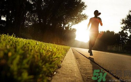 女生早上戀床好不好？早上可以戀床嗎？