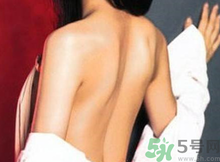 蝴蝶骨和駝背的區(qū)別是什么?蝴蝶骨和駝背的區(qū)別圖 蝴蝶骨和駝背的區(qū)別是什么?蝴蝶骨和駝背的區(qū)別圖