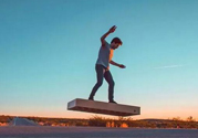 Hoverboard懸浮滑板國內(nèi)多少錢？懸浮滑板在哪可以買？