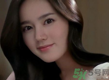 韓佳人女兒叫什么名字？韓佳人的老公是誰？