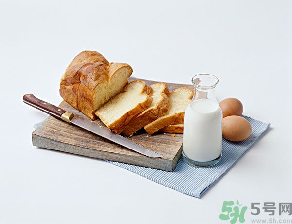 杏仁奶的做法 杏仁奶的功效與作用 杏仁奶的做法 杏仁奶的功效與作用