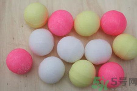 樟腦丸對人體有害嗎？樟腦丸對人體的危害有哪些？