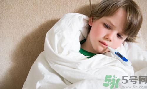 男童連續(xù)高燒8年 怎么退燒效果好？