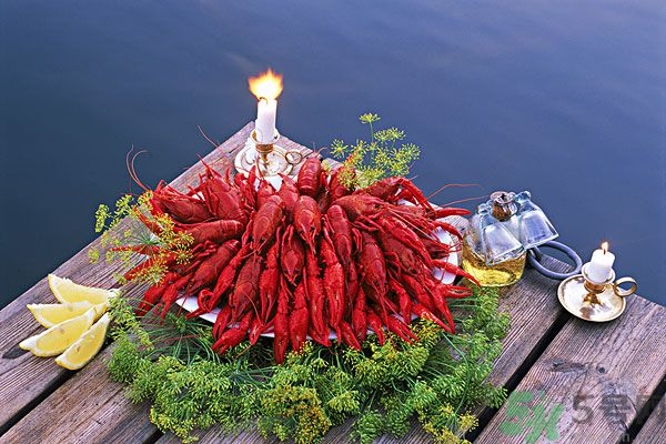 油燜大蝦為什么肉散了？油燜大蝦怎么做肉不散？