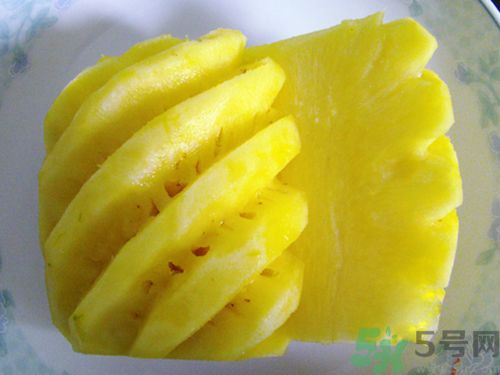 晚上9點(diǎn)可以吃菠蘿嗎？晚上吃芒果好嗎？