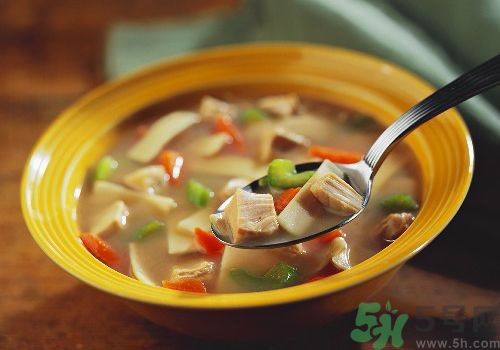 春季去濕喝什么湯好？煲什么湯有效去濕？