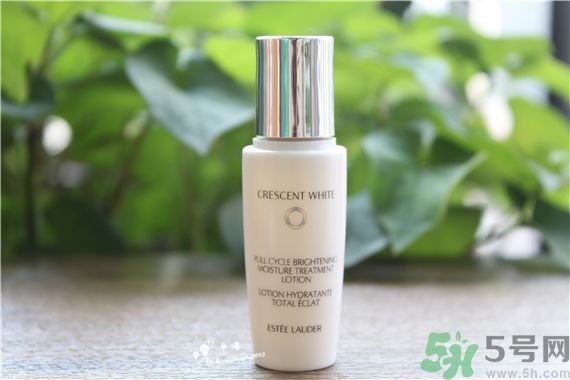 雅詩蘭黛晶透沁白淡斑乳液適合什么膚質(zhì)？