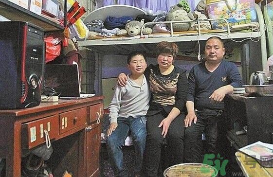 住窩棚夫婦倆十多年堅守女兒失蹤路口 如何預(yù)防孩子走失？