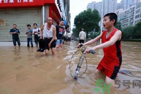 湖南為什么出現(xiàn)暴雨？湖南暴雨受災嚴重情況？