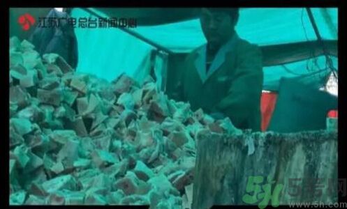 黃燜雞米飯被曝用僵尸肉是怎么回事？什么是僵尸肉？