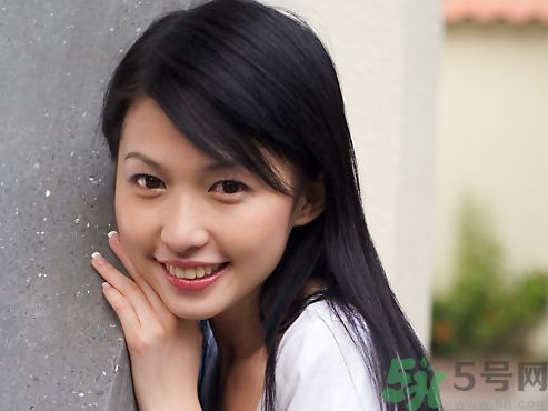 女子被針扎一下倒地身亡 毒狗針會致人死亡嗎？