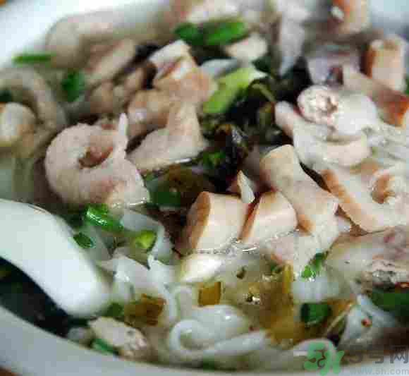 早餐吃面還是包子比較好？早餐吃包子和面健康嗎？