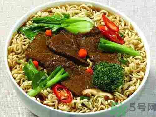 早餐吃面還是包子比較好？早餐吃包子和面健康嗎？