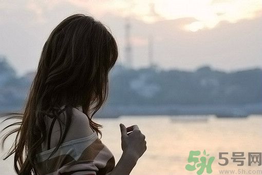 染發(fā)會(huì)增加淋巴癌的風(fēng)險(xiǎn)嗎？染發(fā)會(huì)得淋巴癌嗎？