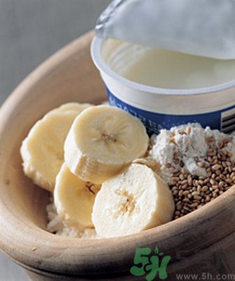 香蕉和酸奶能一起吃嗎？香蕉和酸奶一起吃減肥嗎？