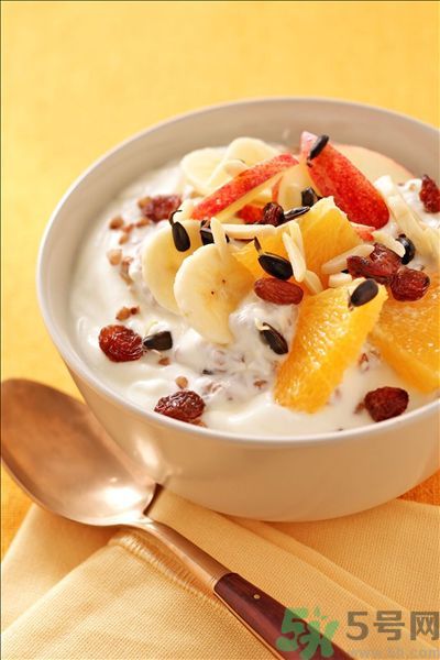 香蕉和酸奶能一起吃嗎？香蕉和酸奶一起吃減肥嗎？